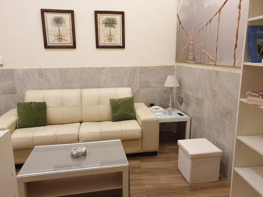 Apartament Imperial Center Seville New Management Since April Exteriör bild